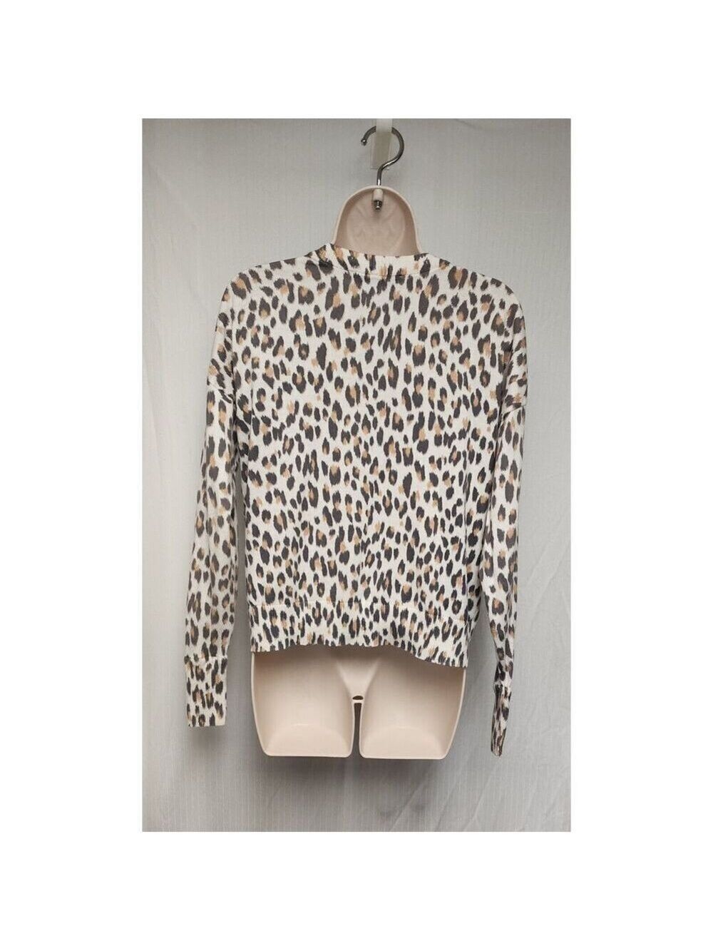 LOFT Leopard Print V-Neck Cardigan Sweater Women Color Cream/Gray Size Small - Picture 9 of 9
